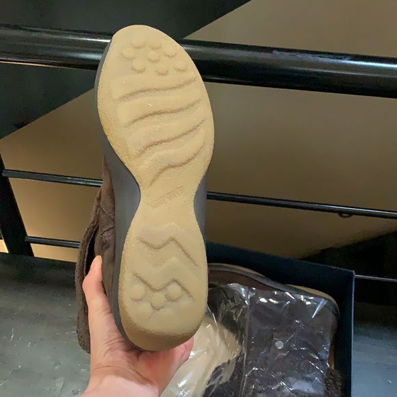 SOLD Nine West shearling boots adjustable warm boots(sales pending) - Picture 2 of 5